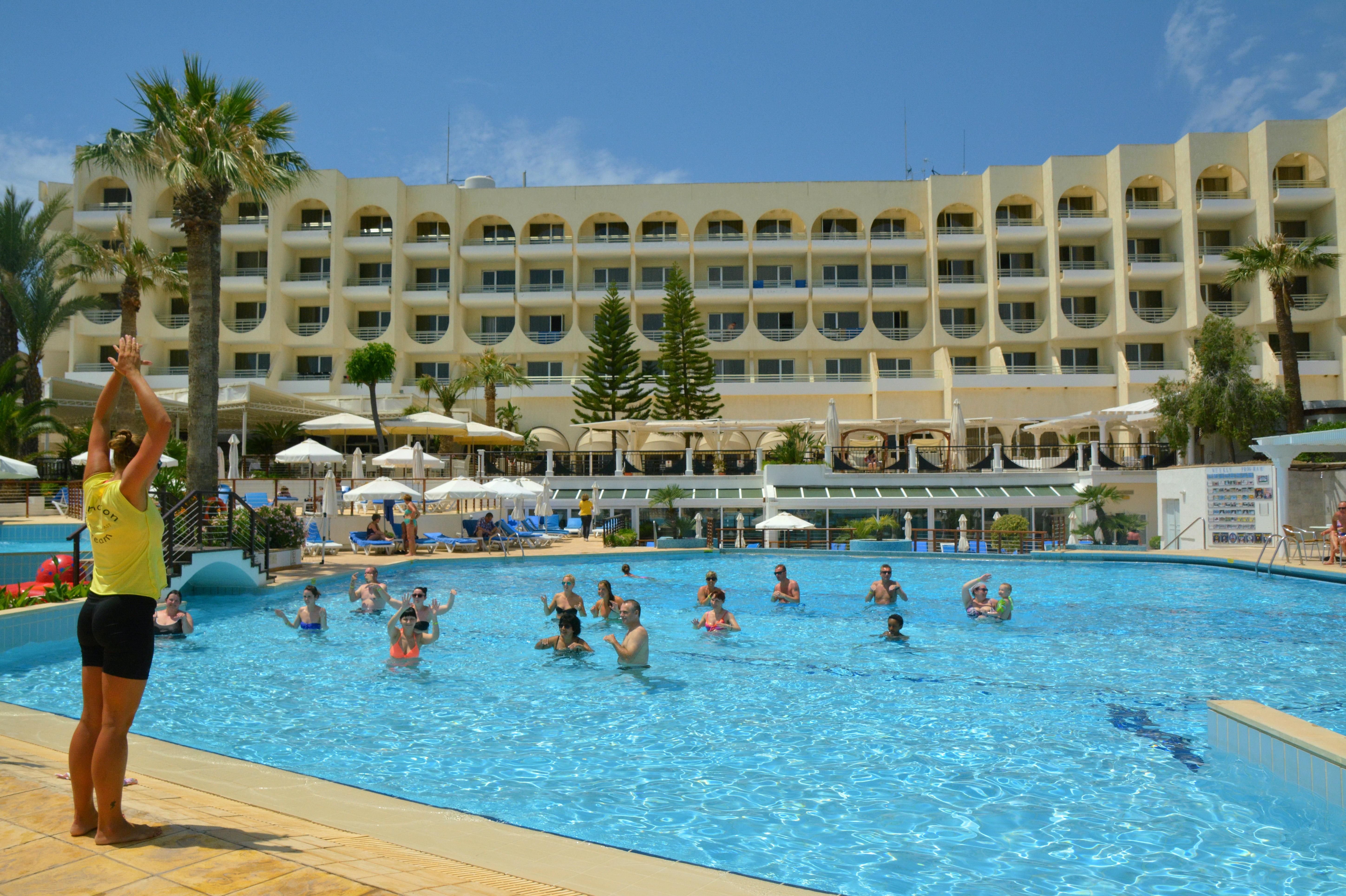 פרוטאראס Golden Coast Beach Hotel מראה חיצוני תמונה