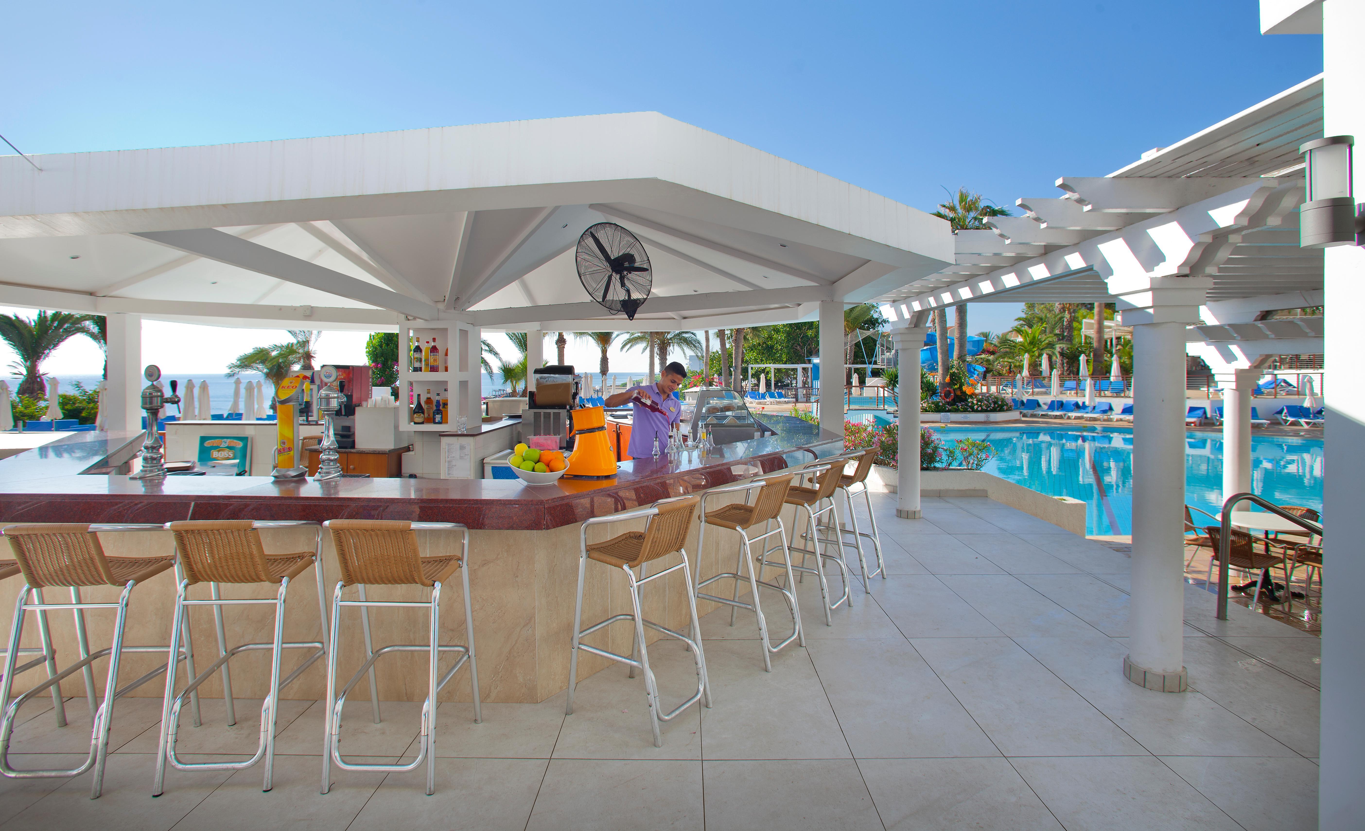 פרוטאראס Golden Coast Beach Hotel מראה חיצוני תמונה